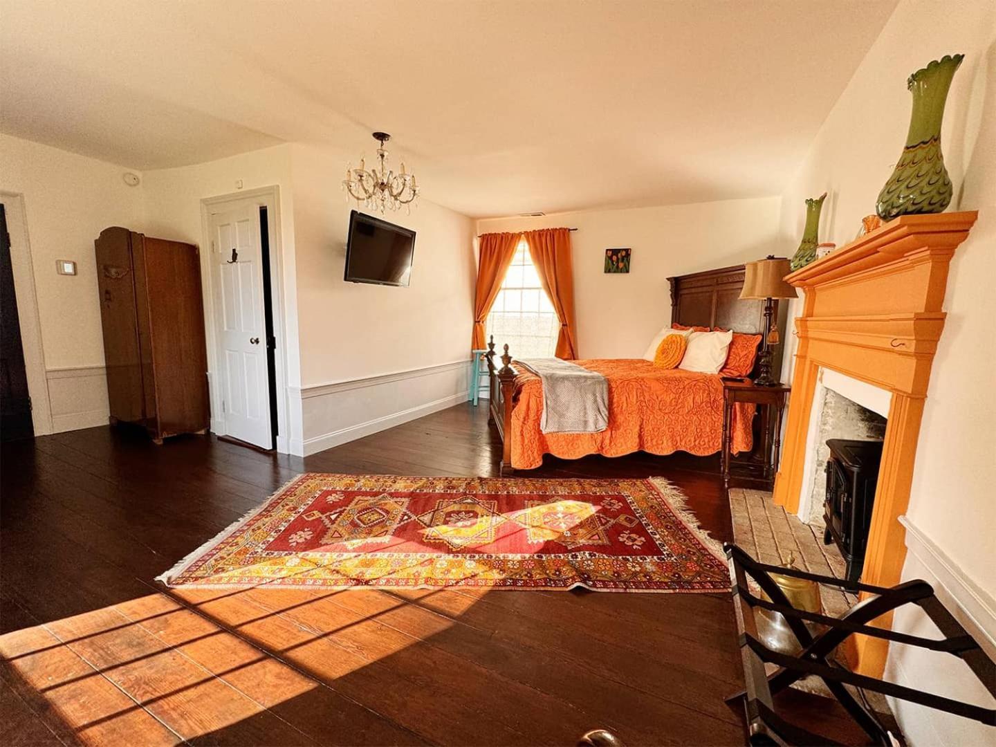The Sunnyside Sisters Bed And Breakfast Clarksville ภายนอก รูปภาพ